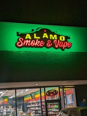 ALAMO SMOKE & VAPE LLC