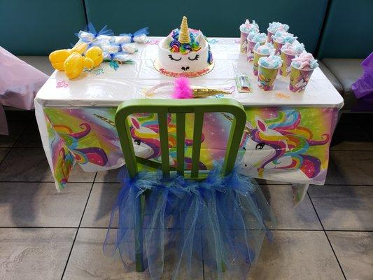 Unicorn table