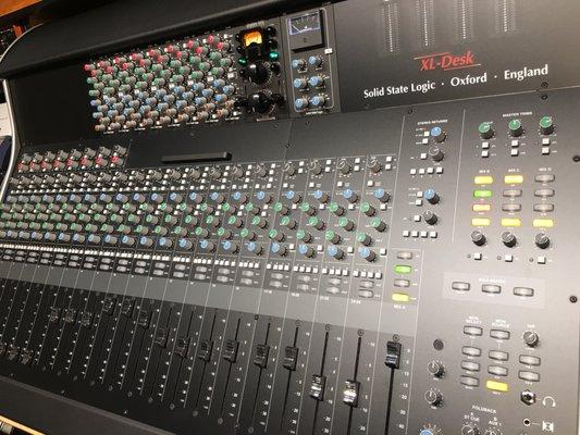 SSL XL Desk