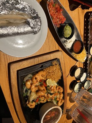 Shrimp fajita - rice was flavorless, guac was bland. Everything else was ok