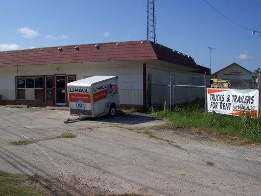 U-Haul Neighborhood Dealer