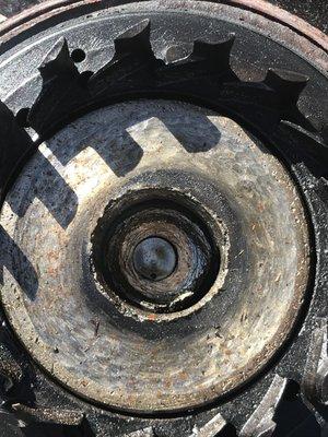 Replacement turbo has no turbine wheel