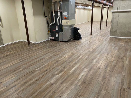 Luxury vinyl planks floors