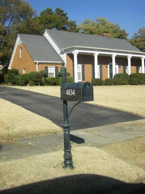 Pickle Fluted Mail Stand