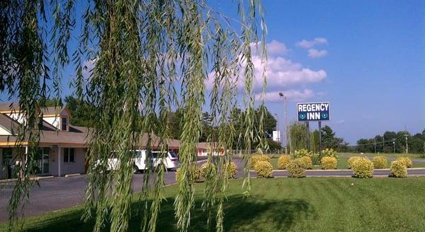 Outside look at the motel.