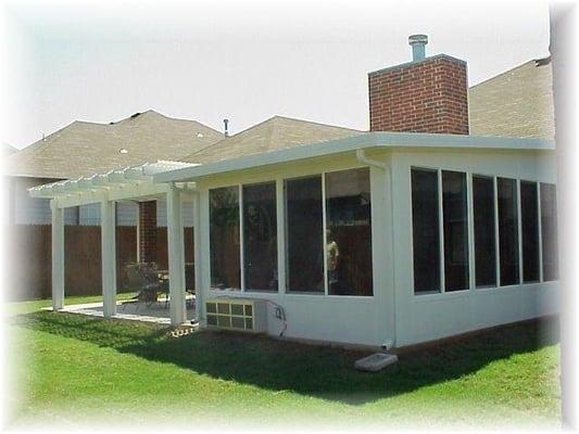 SUN ROOM WITH ALUMAWOOD PERGOLA