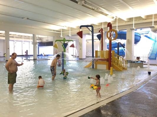 Brand new recreational pool for toddlers. Opened up April 2016. My 18mo old loved it!