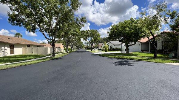 Commercial Sealcoating - Neighborhood in Coral Springs, FL