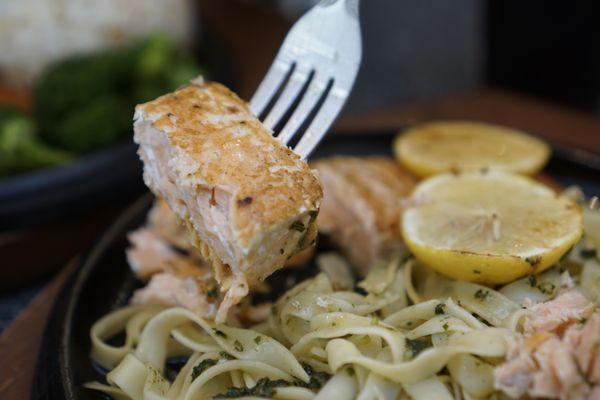 Sizzlin' Salmon Pesto