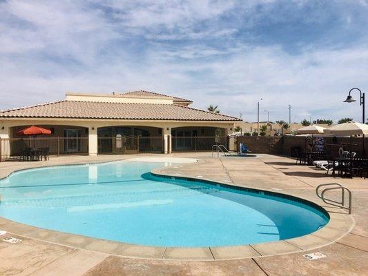 Pool/Jacuzzi