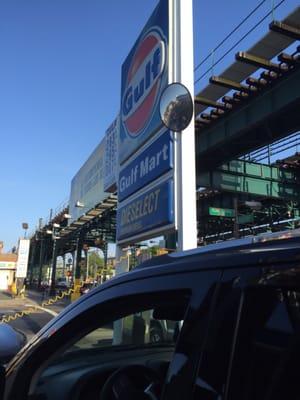 Gulf Gas Station & Car Wash