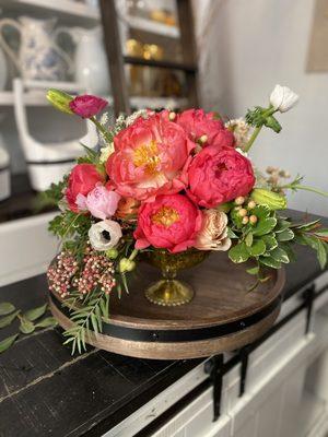 The Heart Of Gold. Gold compote pedestal vase and knock out coral charm peonies!