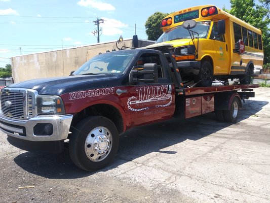 Imanis towing and recovery