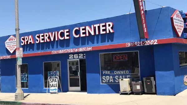 Front view & Entrance to the spa service center.