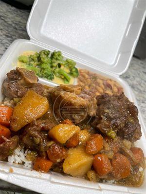 Oxtails Stew on Rice, Northern Beans and Broccoli/Cheese!!