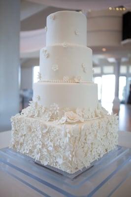 If I had only one word to describe the wedding cake Nancy Best Cakes made for us, it would be PERFECTION