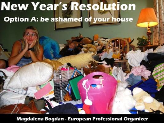 European Professional Organizer in Houston, TX. Organizing a Living room. Living room before