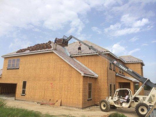 Tile roof installation