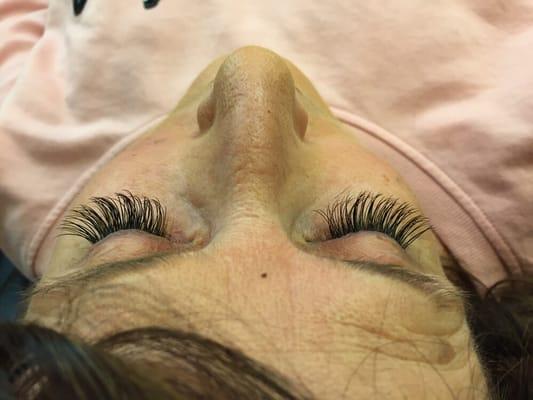 Full set Mink Classic eyelash extensions