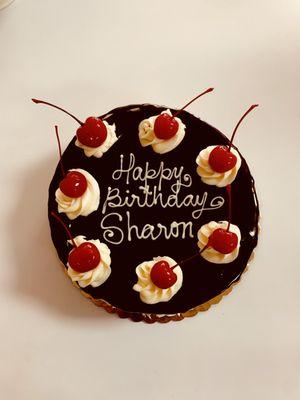 Signature 7 Cherries Cake