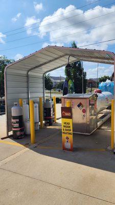 Propane refill station