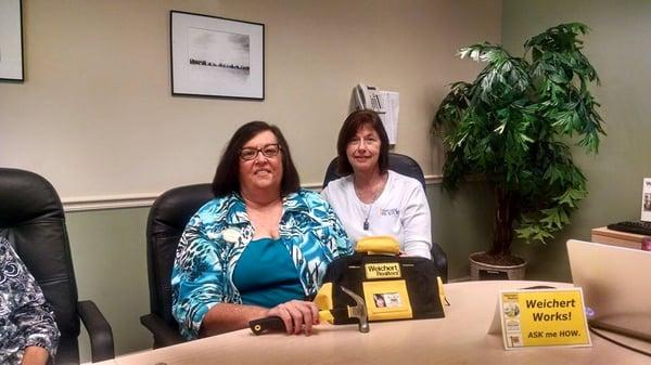 Dee Duckworth winning the Weichert Toolkit for Listing's in November