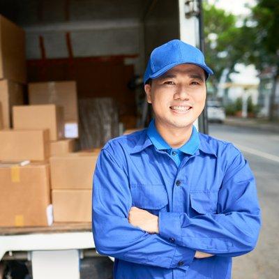 White Glove Inside Delivery using a Boxtruck with a Lift Gate and Pallet Jack