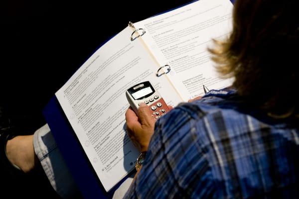 Participant using the Qwizdom Q4 for electronic voting.