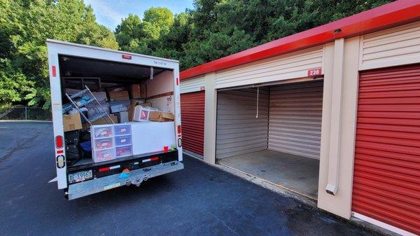 Vacating a 10' unit into a 10' U-haul truck