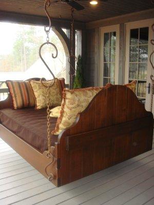 Custom-made hanging bed to while away a summer's day