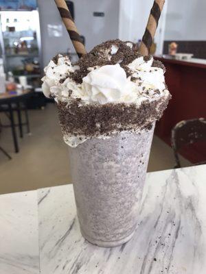 Oreos milkshakes