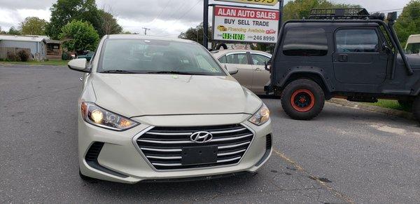 2017 Hyundai Elantra 65k miles