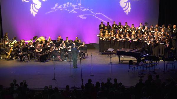 Finale performance from the 2017 Holiday Extravaganza by UNCP's music department at GPAC.