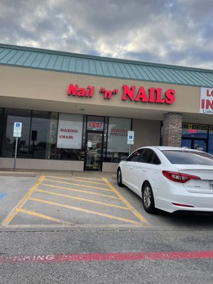 Nail N Nails