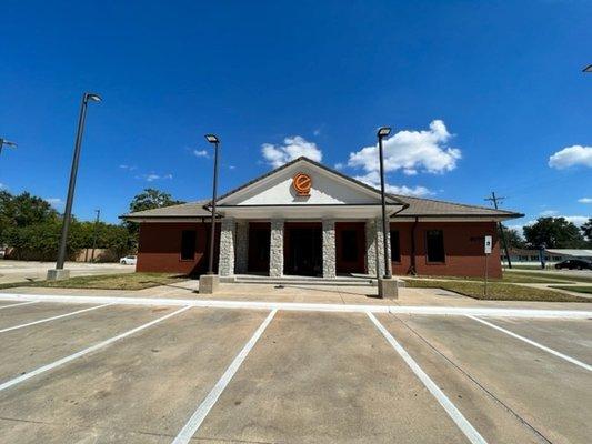 Lamar branch exterior