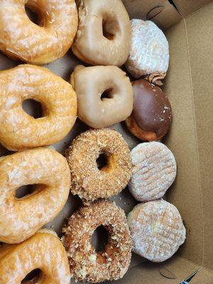 Nice variety of tasty donuts!