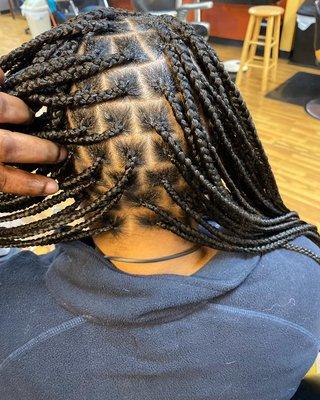 Knot less boxbraids