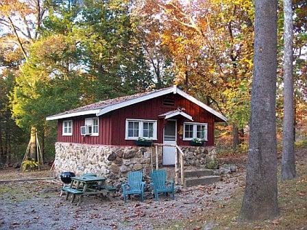 Cabin 4, two bedroom, sleeps 5.  No Smoking or Pets