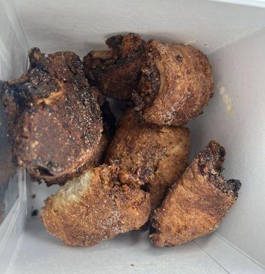 Example of all of the burnt and overcooked rugulach.