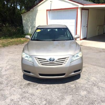 2007 Toyota Camry LE  Leather ,power seats ,  Runs like brand new  Come check it out