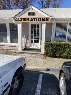 Sunny's Alterations & Shoe Repairs