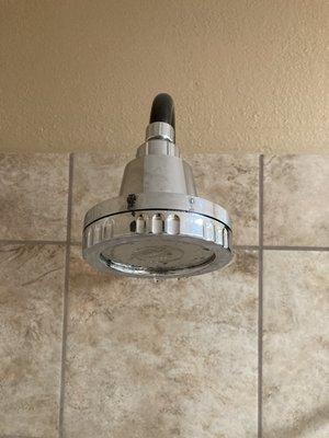 Shower head that reduces chlorine and filters the water.