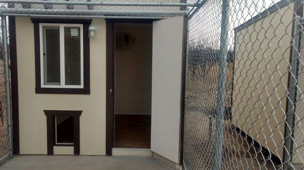 8x8 kennels.AC and Heat in all, completely covered on top with chainlink.Dog door so they can come in and out as they please!