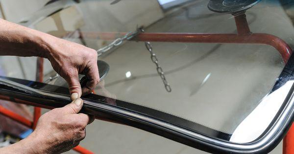 Call now for your free auto glass quote now!!