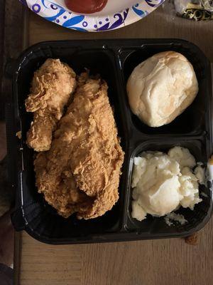 2 piece chicken, Mashed potatoes and gravy Received 2 chicken, biscuit and mashed potatoes, no gravy