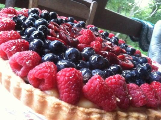 Summertime Berry Tart