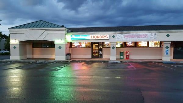 Pershing Liquors