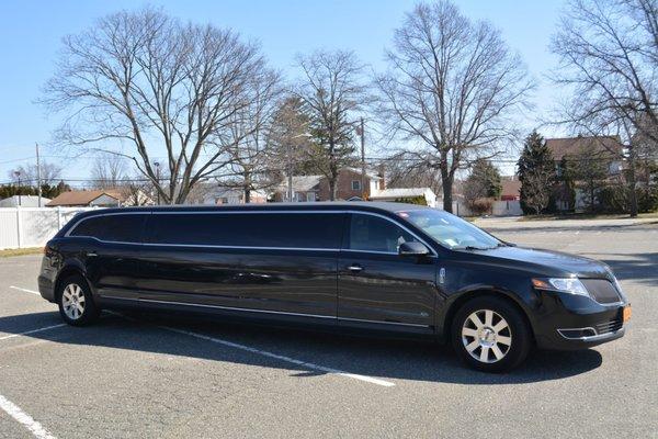 Call Now For the best limo, corporate, and event transport car service n this wedding season