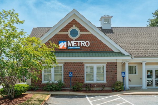 Metro Credit Union 1527 Main St Tewksbury, MA 01876