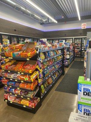 Big selection of products, including hot food and grocery items